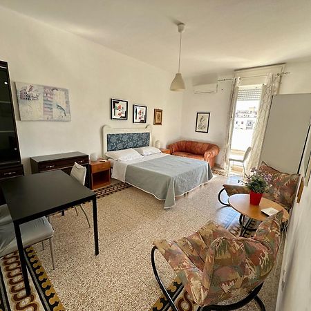 Appartamento Via Trevisani Bari Luaran gambar